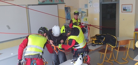 Akcija Nič Nas Ne Sme Presenetiti na Osnovni šoli Marije Vere (6)